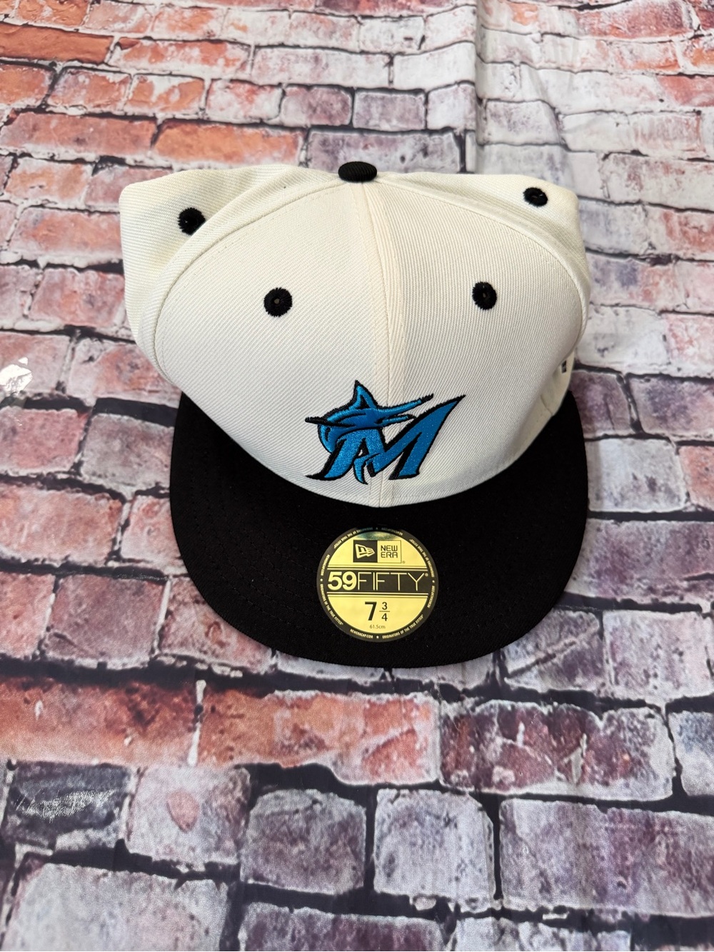MLB Marlins Hat with Pin